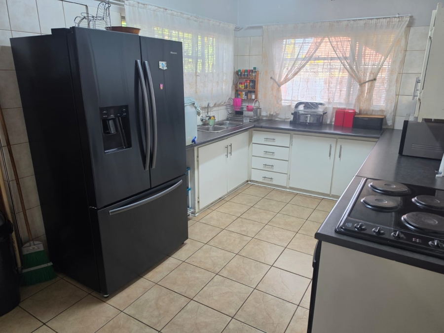 4 Bedroom Property for Sale in Carters Glen Northern Cape